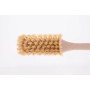 Universelle Allzweckbürste aus Naturfibre mit langem Holzstiel